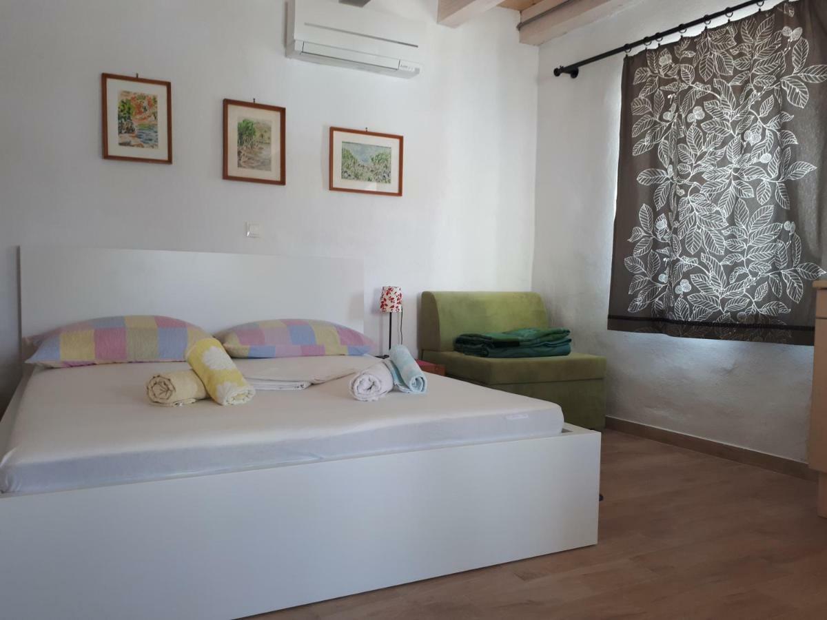 Apartamento House At The Seafront Stari Grad  Exterior foto